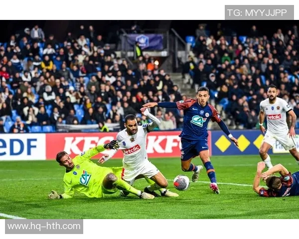 里昂与马赛激战成平局双方各自展现足球魅力与实力